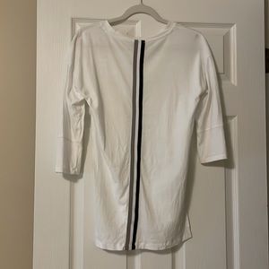 White 3/4 sleeve T-shirt